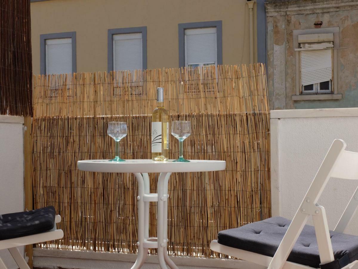 Blue Sofimar Lisbon Apartment Bagian luar foto